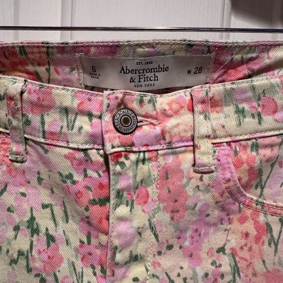 Abercrombie & Fitch Women's Skinny Floral Jeans Size 6 W28 - Picture 2 of 3